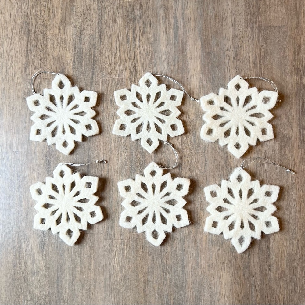 West elm felted snowflake 6 Christmas ornaments holiday home decor neutral